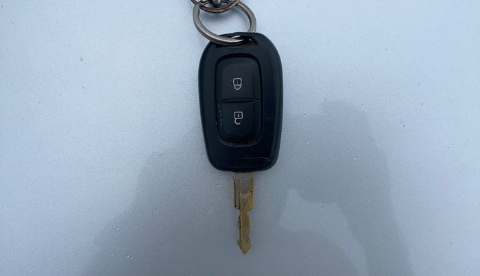 2021 Renault Kwid RXT 1.0 (O), Petrol, Manual, 79,393 km, Key Close Up