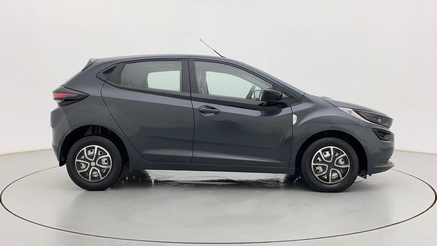 2020 Tata ALTROZ XM PLUS DIESEL, Diesel, Manual, 29,900 km, Right Side View