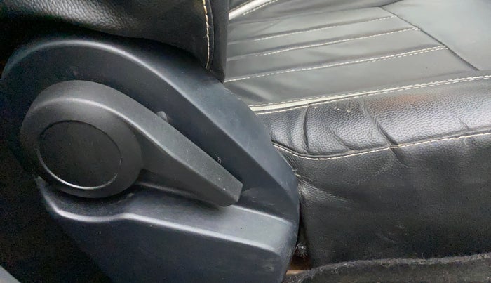 2020 Tata ALTROZ XM PLUS DIESEL, Diesel, Manual, 29,900 km, Driver Side Adjustment Panel
