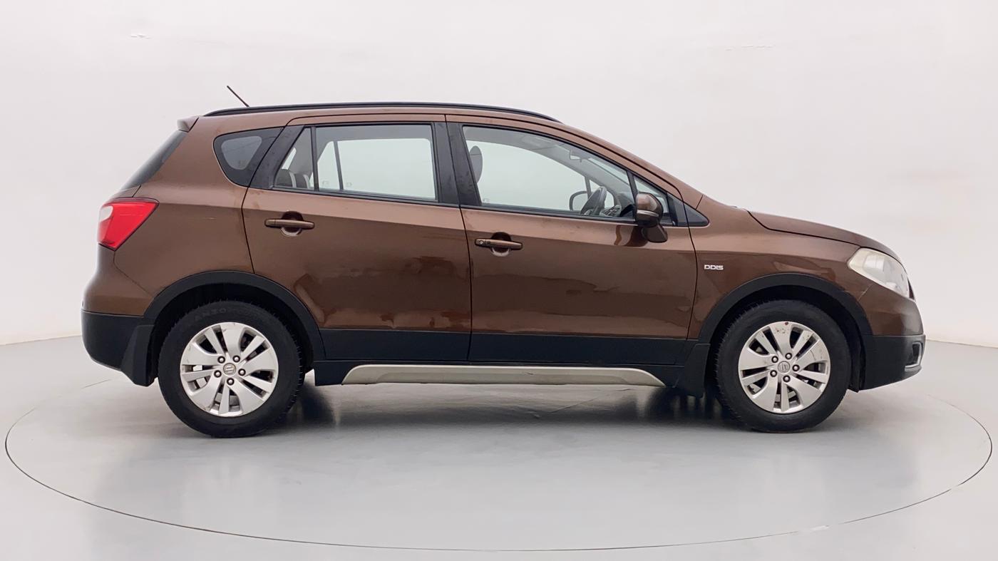 2015 Maruti S Cross ZETA 1.3, Diesel, Manual, 1,10,856 km, Right Side View