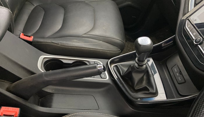 2019 MG HECTOR SMART HYBRID 1.5 PETROL, Petrol, Manual, 77,753 km, Gear Lever