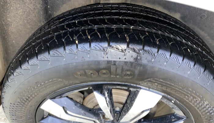 2019 MG HECTOR SMART HYBRID 1.5 PETROL, Petrol, Manual, 77,753 km, Right Rear Tyre Tread