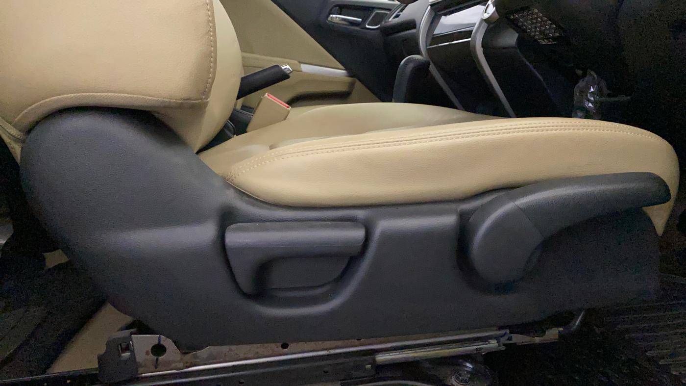 2018 Honda City 1.5L I-VTEC ZX CVT, Petrol, Automatic, 32,094 km, Driver Side Adjustment Panel