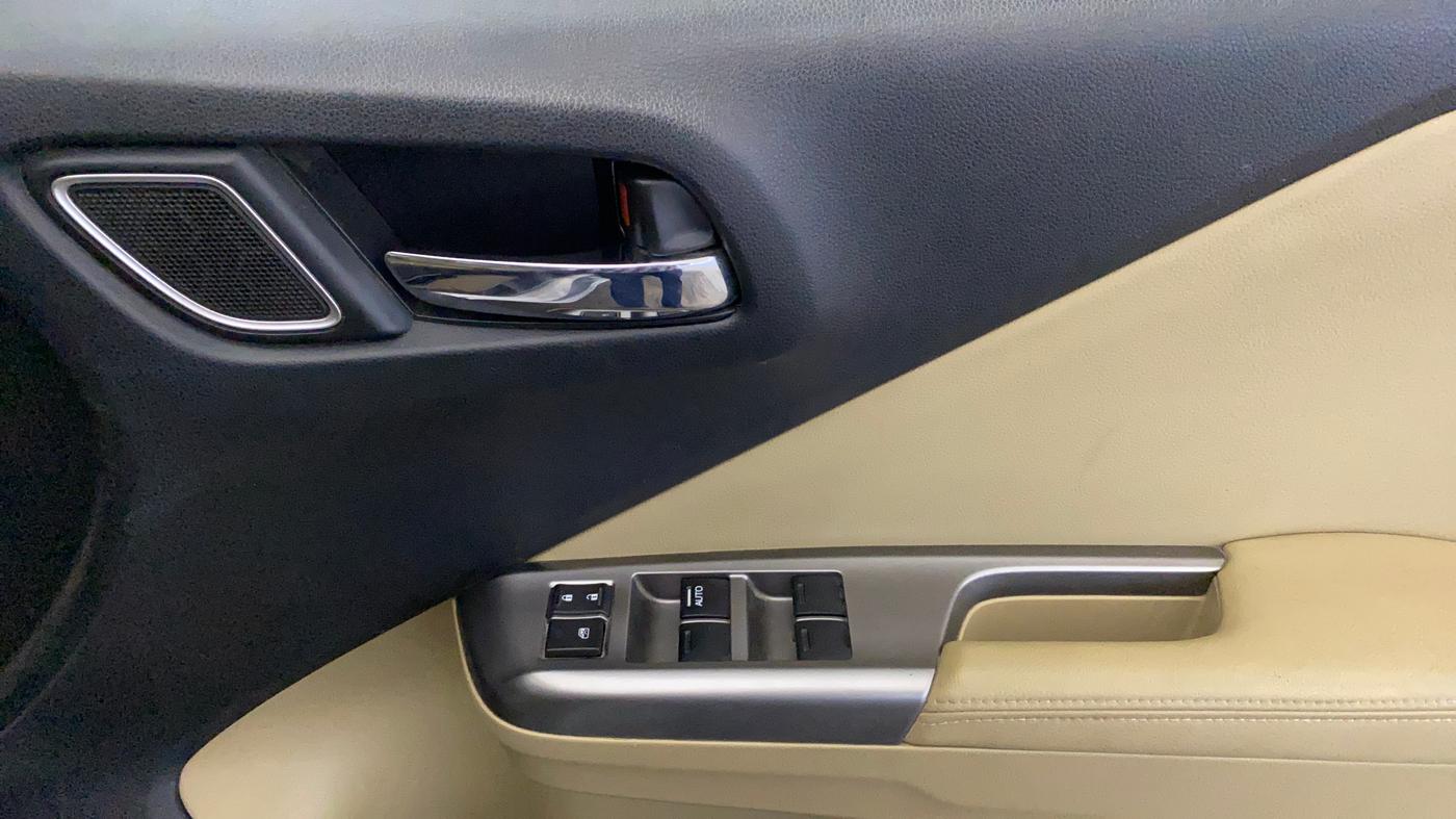 2018 Honda City 1.5L I-VTEC ZX CVT, Petrol, Automatic, 32,094 km, Driver Side Door Panels Control