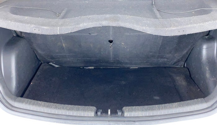 2018 Hyundai Grand i10 MAGNA U2 1.2 CRDI, Diesel, Manual, 68,439 km, Boot Inside