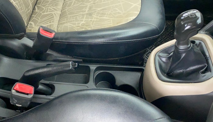 2018 Hyundai Grand i10 MAGNA U2 1.2 CRDI, Diesel, Manual, 68,439 km, Gear Lever