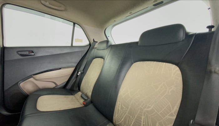 2018 Hyundai Grand i10 MAGNA U2 1.2 CRDI, Diesel, Manual, 68,439 km, Right Side Rear Door Cabin