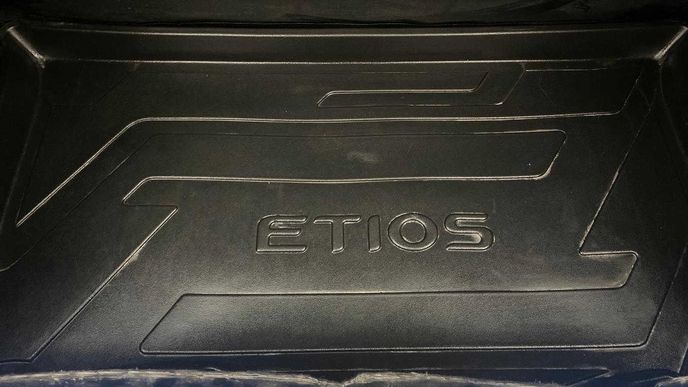 2015 Toyota Etios Liva G, Petrol, Manual, 34,776 km, Boot Inside