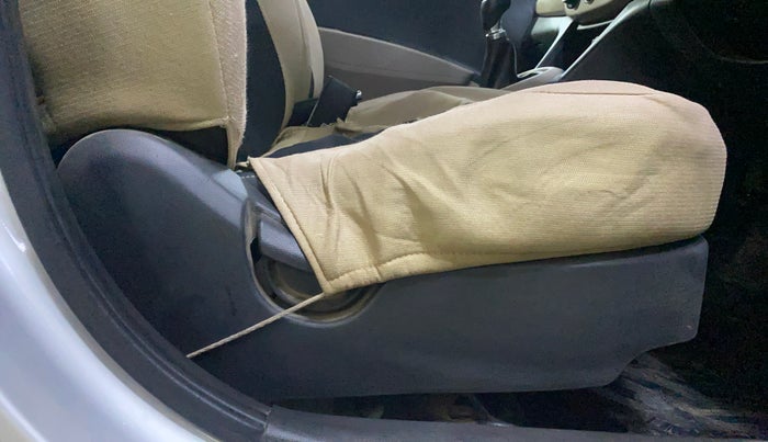 2016 Hyundai Grand i10 SPORTZ 1.2 KAPPA VTVT, Petrol, Manual, 46,229 km, Driver Side Adjustment Panel