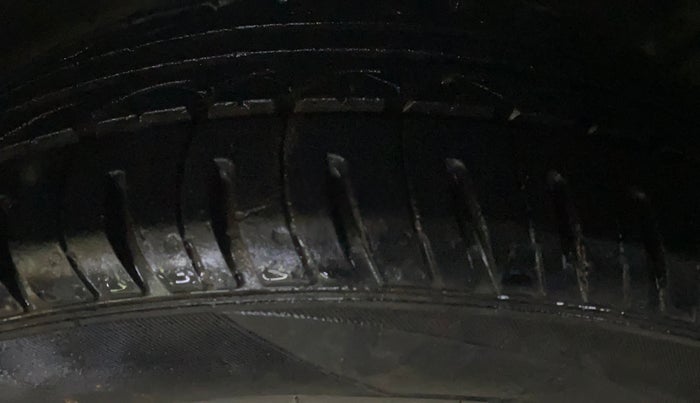 2016 Hyundai Grand i10 SPORTZ 1.2 KAPPA VTVT, Petrol, Manual, 46,229 km, Right Front Tyre Tread