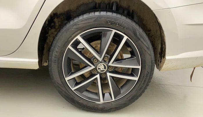 2017 Skoda Rapid MONTE CARLO 1.6 MPI AT, CNG, Automatic, 38,857 km, Left Rear Wheel
