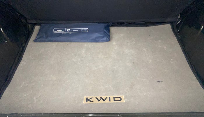 2017 Renault Kwid RXT 1.0 AMT, Petrol, Automatic, 29,536 km, Boot Inside