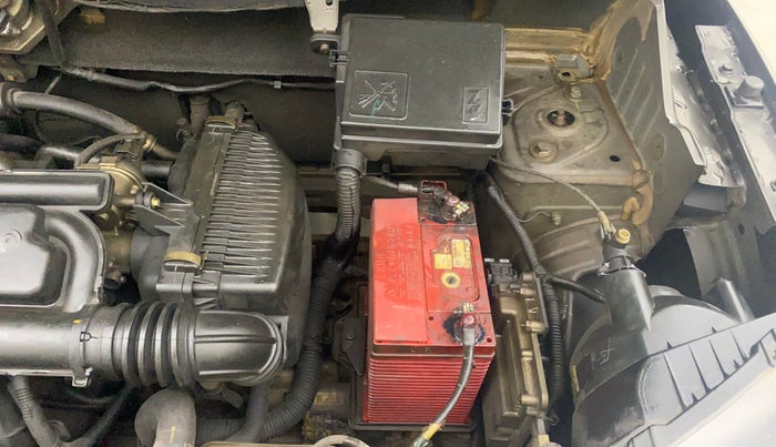 2017 Renault Kwid RXT 1.0 AMT, Petrol, Automatic, 29,536 km, Engine View - Left