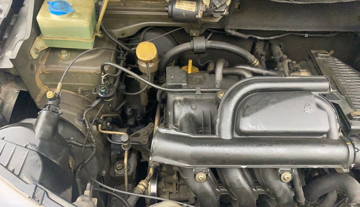 2017 Renault Kwid RXT 1.0 AMT, Petrol, Automatic, 29,536 km, Engine View - Right