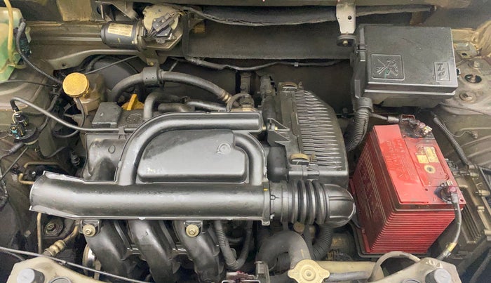 2017 Renault Kwid RXT 1.0 AMT, Petrol, Automatic, 29,536 km, Engine View