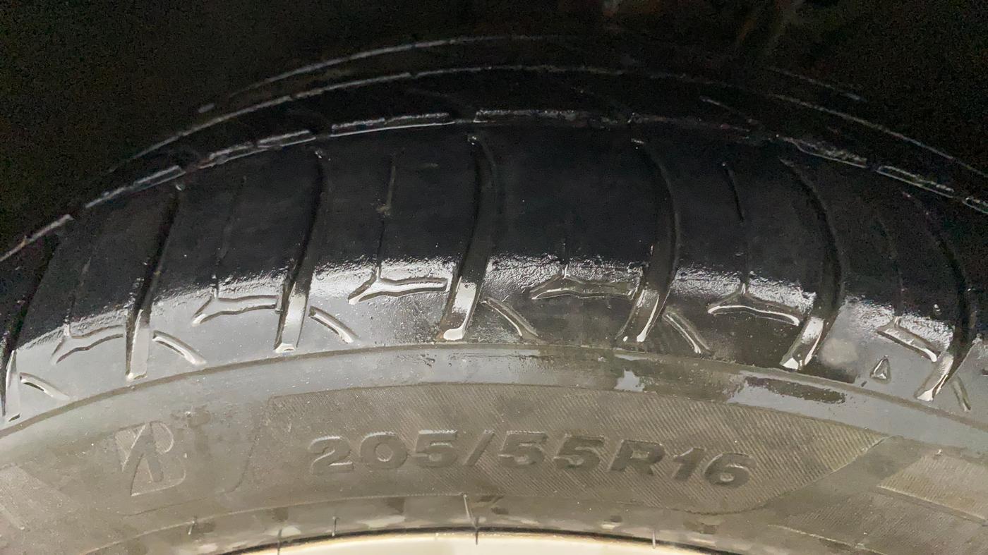 2018 Skoda Octavia L&K 1.8 TSI AT, Petrol, Automatic, 57,765 km, Left Front Tyre Tread