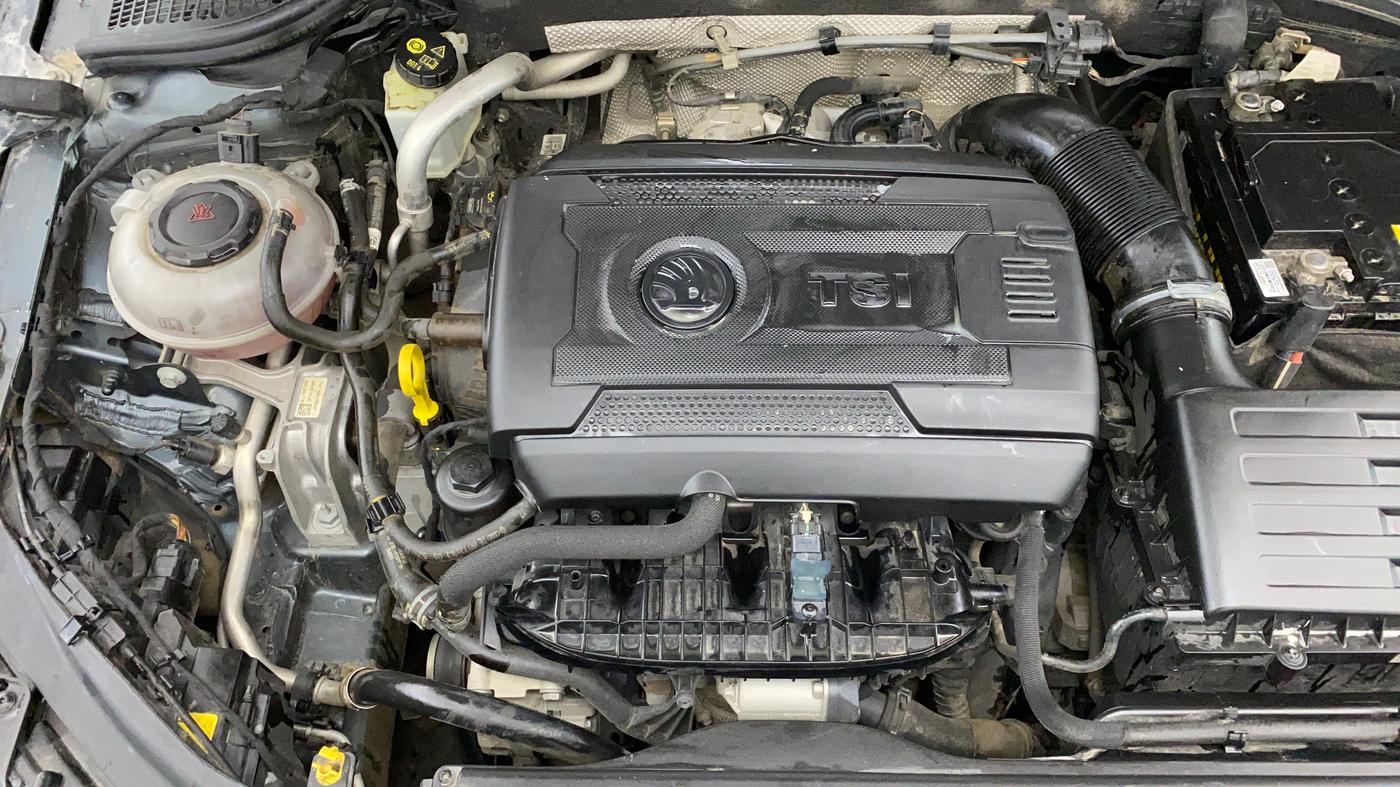 2018 Skoda Octavia L&K 1.8 TSI AT, Petrol, Automatic, 57,765 km, Engine View - Right