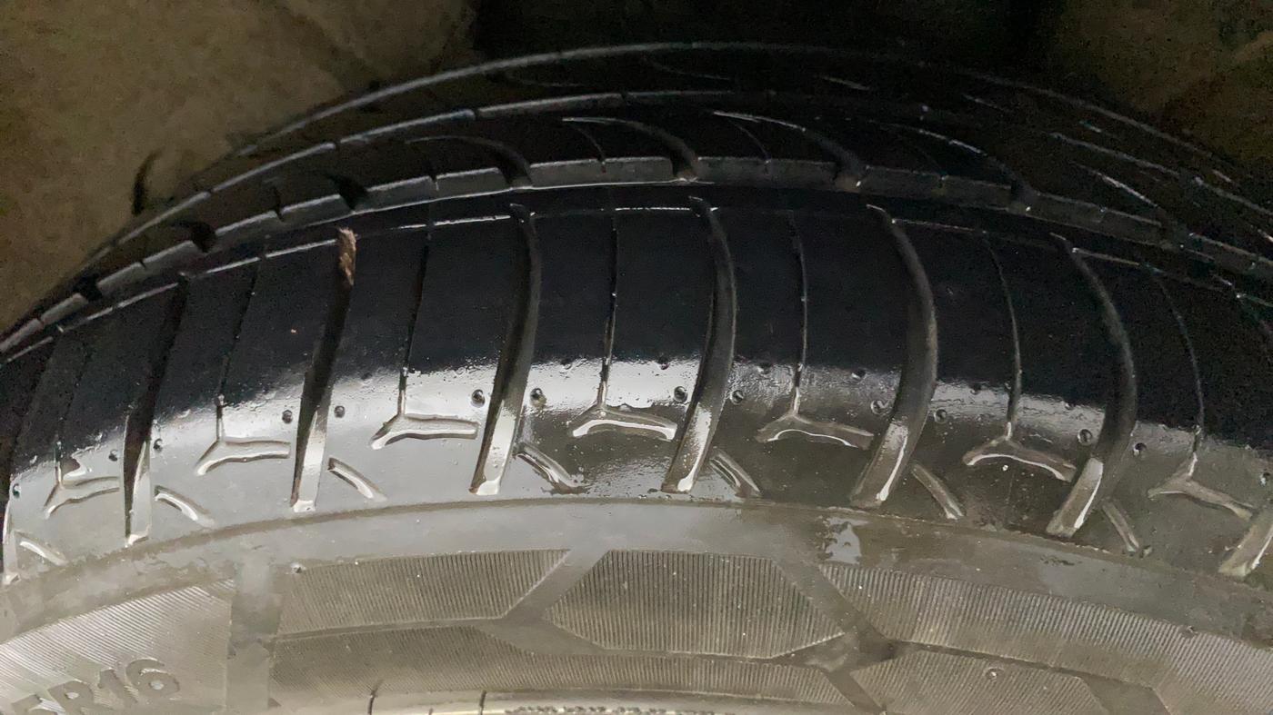 2018 Skoda Octavia L&K 1.8 TSI AT, Petrol, Automatic, 57,765 km, Left Rear Tyre Tread