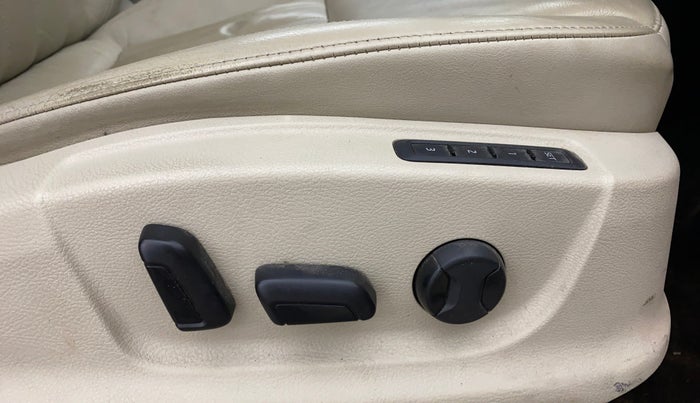 2018 Skoda Octavia L&K 1.8 TSI AT, Petrol, Automatic, 57,765 km, Driver Side Adjustment Panel