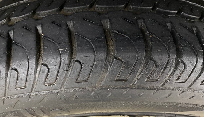 2017 Maruti Wagon R 1.0 VXI AMT, Petrol, Automatic, 17,765 km, Left Rear Tyre Tread