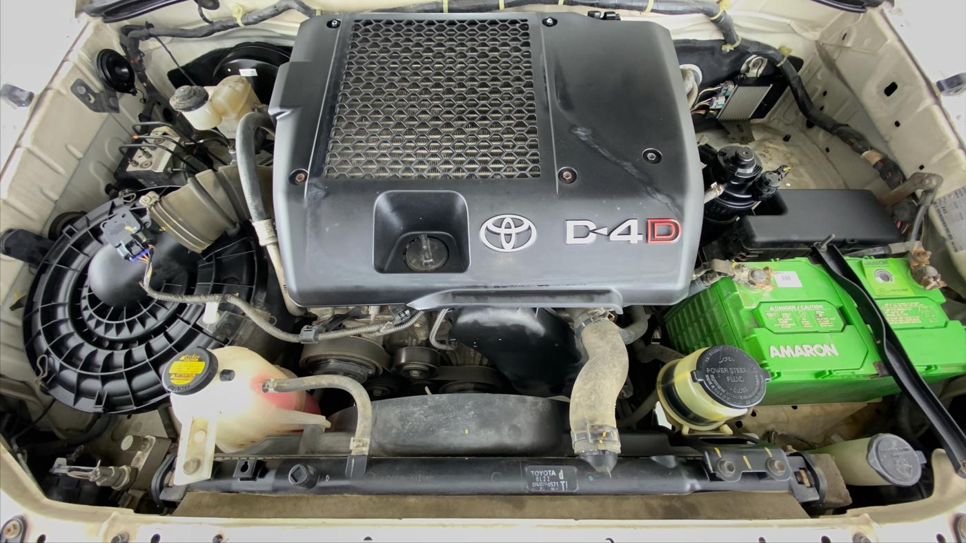 2015 Toyota Fortuner 3.0 MT 4X2, Diesel, Manual, 50,357 km, Open Bonet