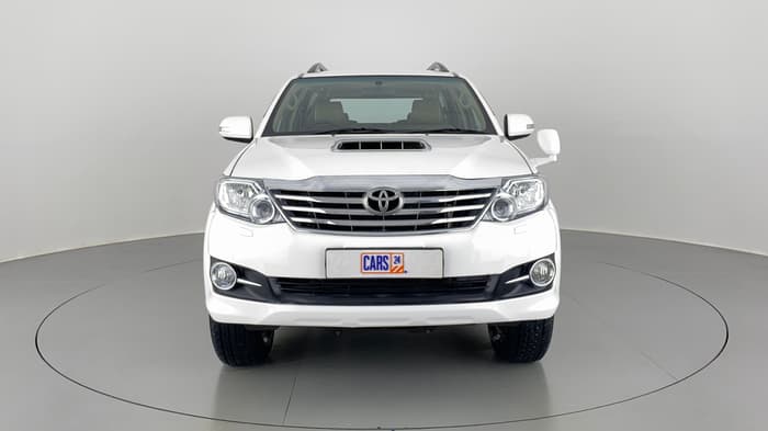 2015 Toyota Fortuner 3.0 MT 4X2, Diesel, Manual, 50,357 km, Front