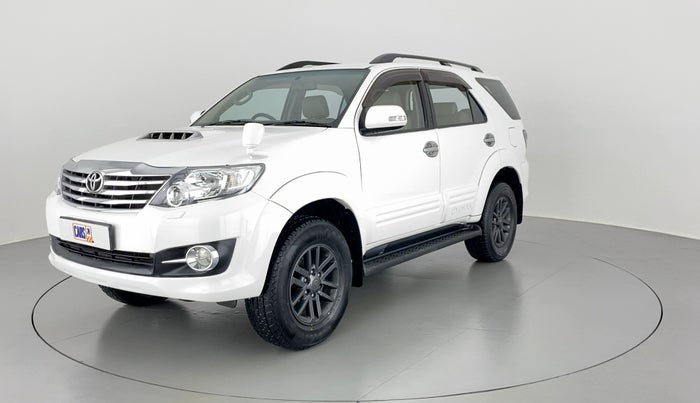 2015 Toyota Fortuner 3.0 MT 4X2, Diesel, Manual, 50,357 km, Left Front Diagonal