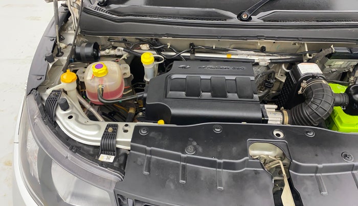 2020 Mahindra KUV 100 NXT K2+ P 6 STR, Petrol, Manual, 25,706 km, Engine View - Right