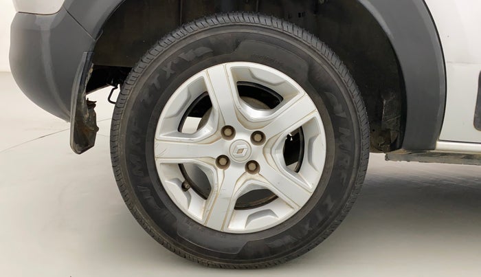 2019 Renault TRIBER RXZ, Petrol, Manual, 51,724 km, Right Rear Wheel