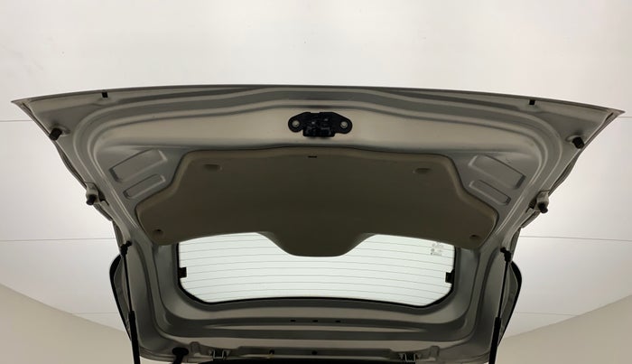 2019 Renault TRIBER RXZ, Petrol, Manual, 51,724 km, Boot Door Open