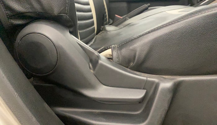 2022 Maruti New Wagon-R LXI CNG (O) 1.0, CNG, Manual, 53,181 km, Driver Side Adjustment Panel