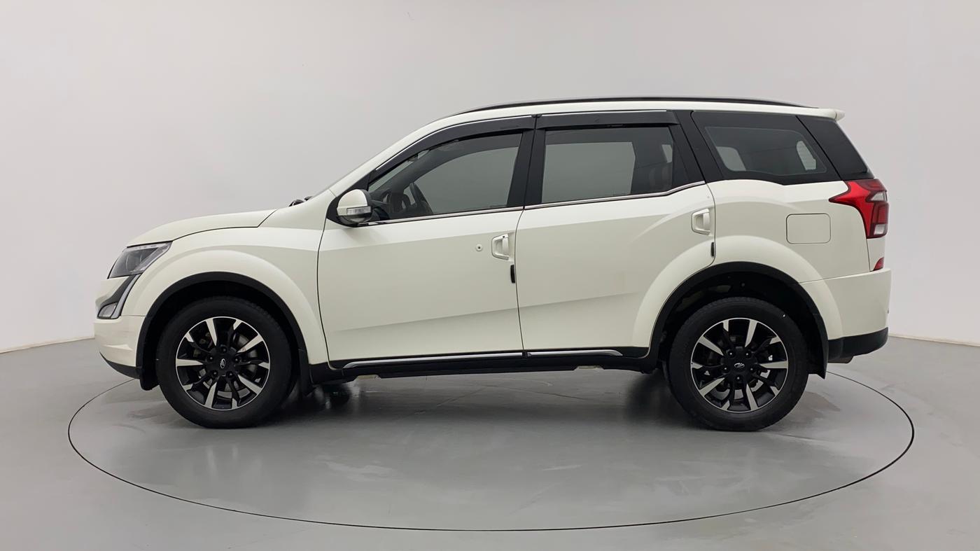 2020 Mahindra XUV500 W11 (O), Diesel, Manual, 55,921 km, Left Side