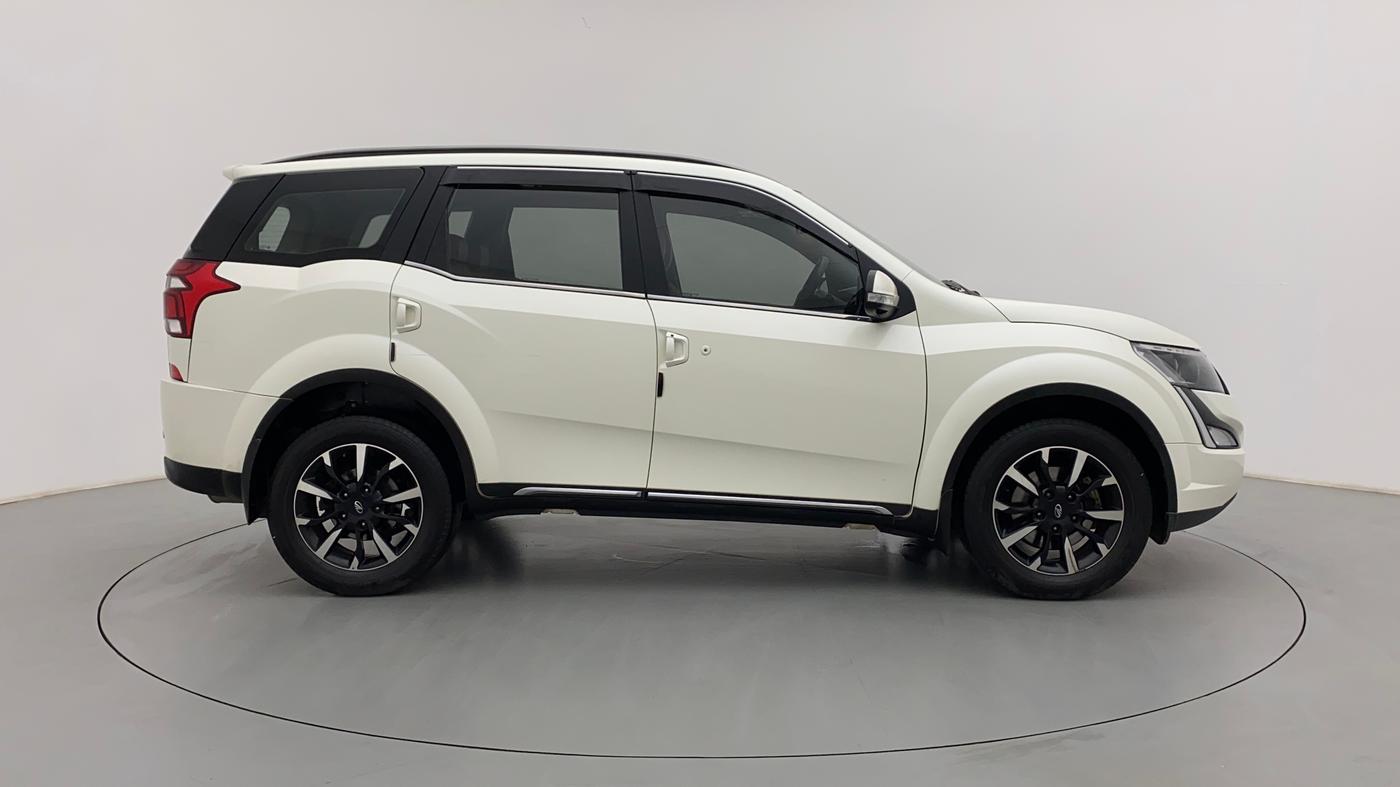 2020 Mahindra XUV500 W11 (O), Diesel, Manual, 55,921 km, Right Side View