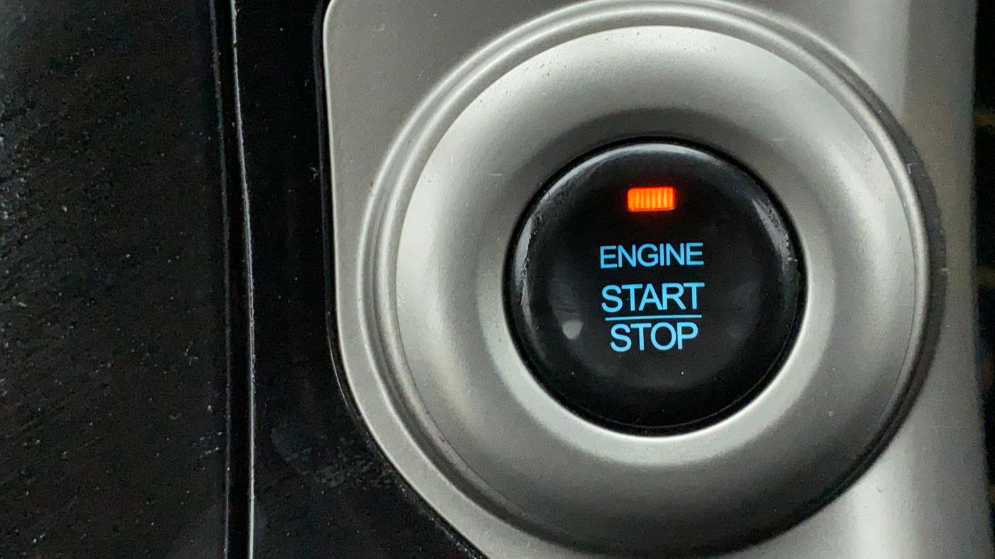 2020 Mahindra XUV500 W11 (O), Diesel, Manual, 55,921 km, Keyless Start/ Stop Button
