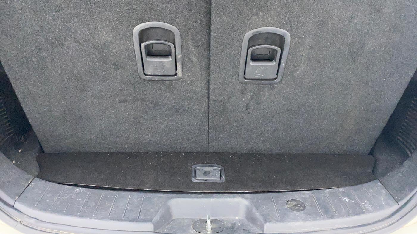 2020 Mahindra XUV500 W11 (O), Diesel, Manual, 55,921 km, Boot Inside