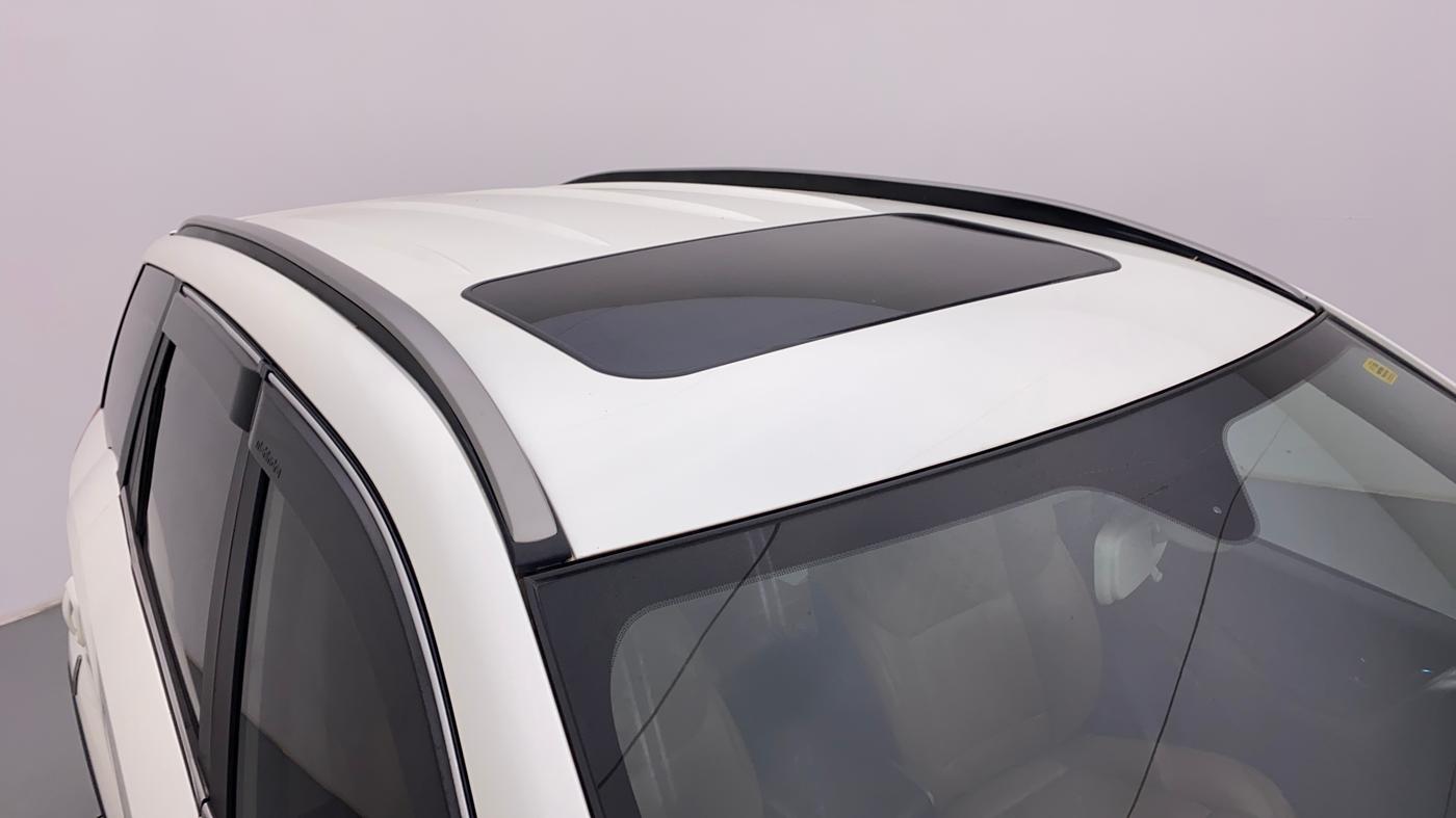 2020 Mahindra XUV500 W11 (O), Diesel, Manual, 55,921 km, Roof
