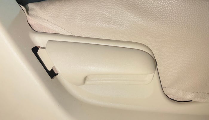 2015 Maruti Swift Dzire VXI, Petrol, Manual, 58,758 km, Driver Side Adjustment Panel