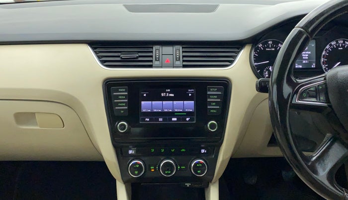 2013 Skoda Octavia AMBITION 1.4 TSI, Petrol, Manual, 81,854 km, Air Conditioner