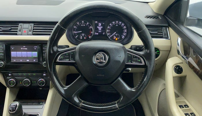 2013 Skoda Octavia AMBITION 1.4 TSI, Petrol, Manual, 81,854 km, Steering Wheel Close Up