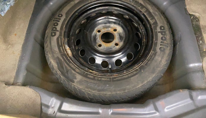 2018 Ford Figo Aspire TITANIUM 1.2 PETROL, Petrol, Manual, 94,480 km, Spare Tyre