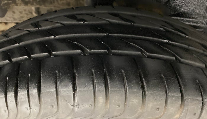 2020 Toyota YARIS VX CVT, Petrol, Automatic, 15,550 km, Right Rear Tyre Tread
