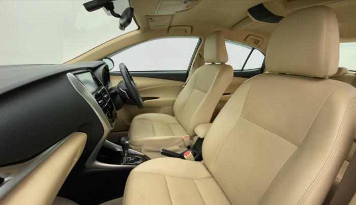 2020 Toyota YARIS VX CVT, Petrol, Automatic, 15,550 km, Right Side Front Door Cabin