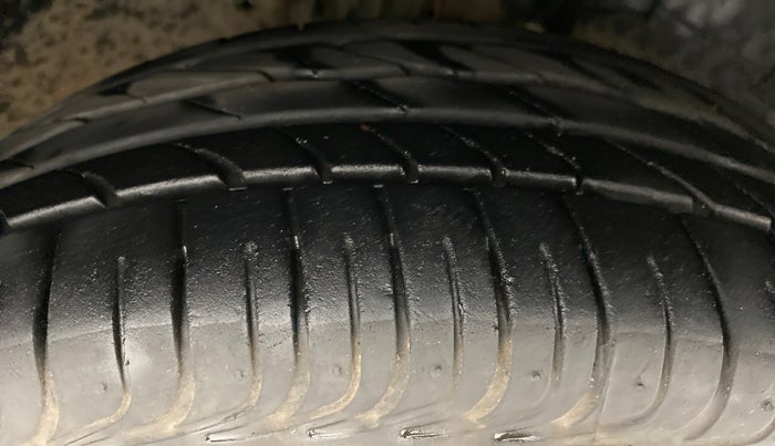 2020 Toyota YARIS VX CVT, Petrol, Automatic, 15,550 km, Right Front Tyre Tread