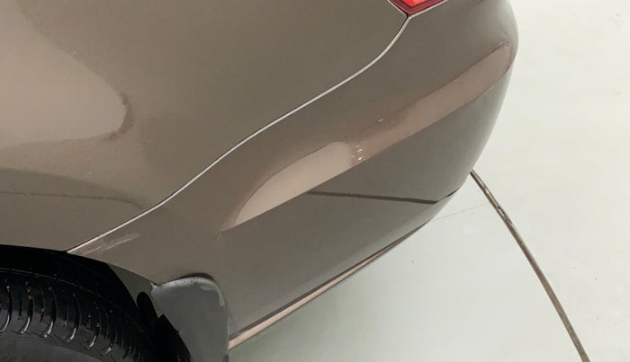 2016 Volkswagen Vento HIGHLINE PETROL AT, Petrol, Automatic, 87,911 km, Rear bumper - Minor scratches