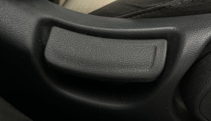 2019 Hyundai Verna 1.6 VTVT SX, Petrol, Manual, 65,450 km, Driver Side Adjustment Panel