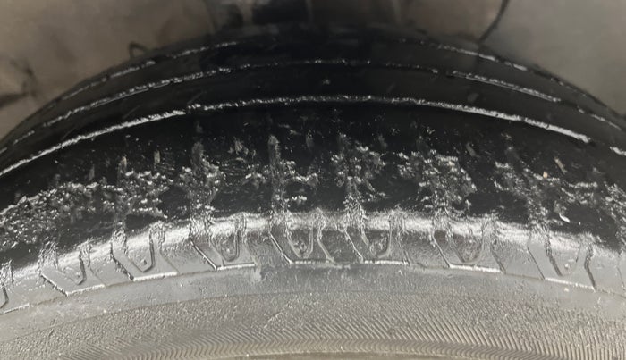 2019 Hyundai Verna 1.6 VTVT SX, Petrol, Manual, 65,450 km, Right Front Tyre Tread