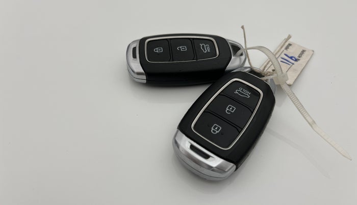 2019 Hyundai Verna 1.6 VTVT SX, Petrol, Manual, 65,450 km, Key Close Up