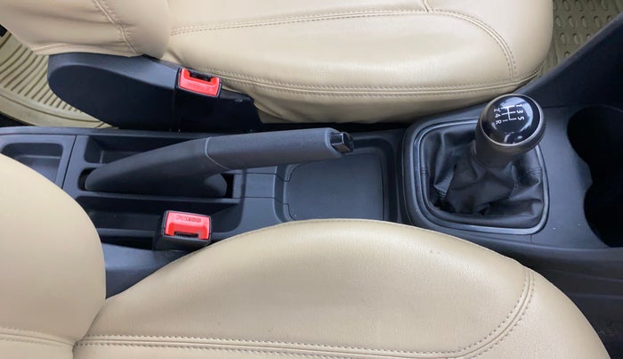 2018 Volkswagen Ameo TRENDLINE 1.0L, Petrol, Manual, 42,312 km, Gear Lever