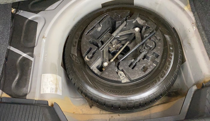 2018 Volkswagen Ameo TRENDLINE 1.0L, Petrol, Manual, 42,312 km, Spare Tyre