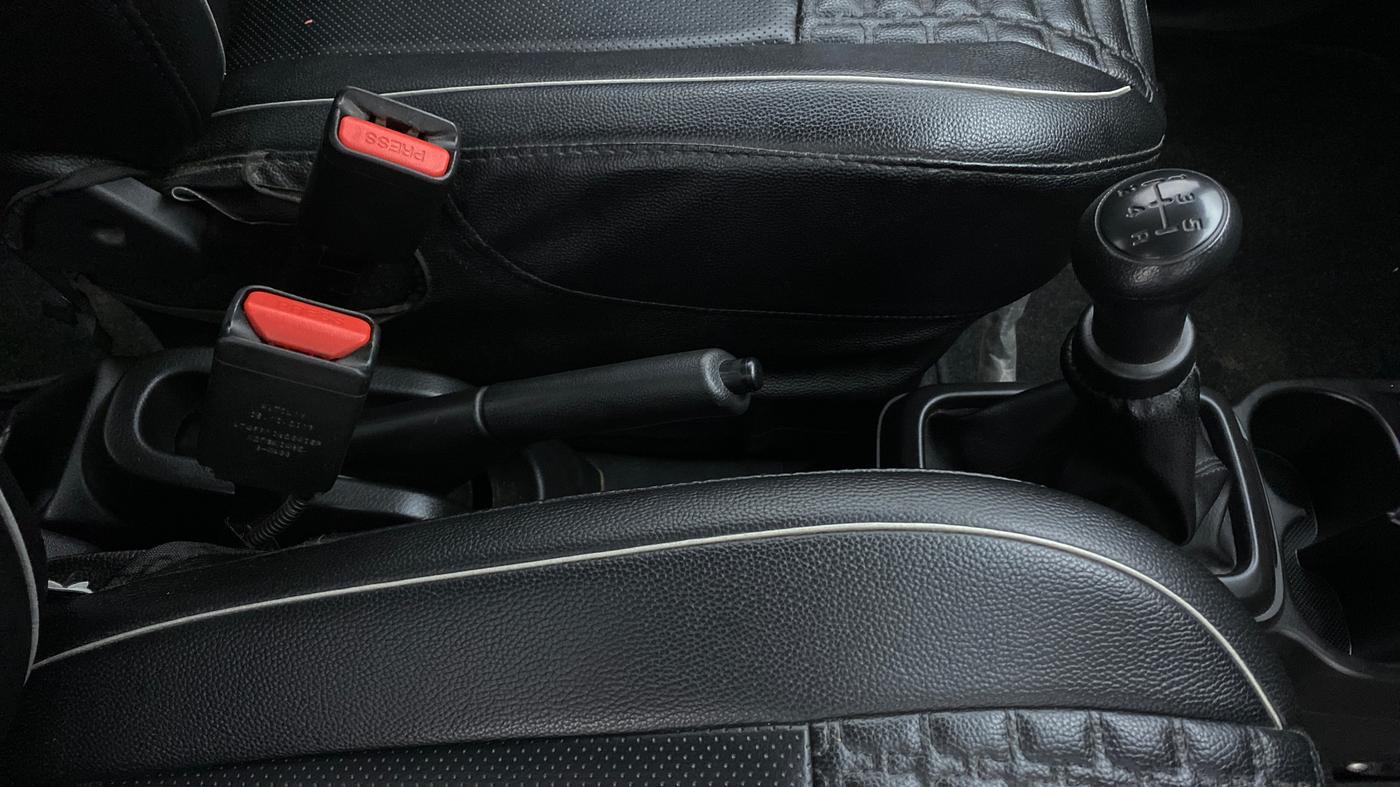 2019 Maruti S PRESSO VXI PLUS, Petrol, Manual, 18,603 km, Gear Lever